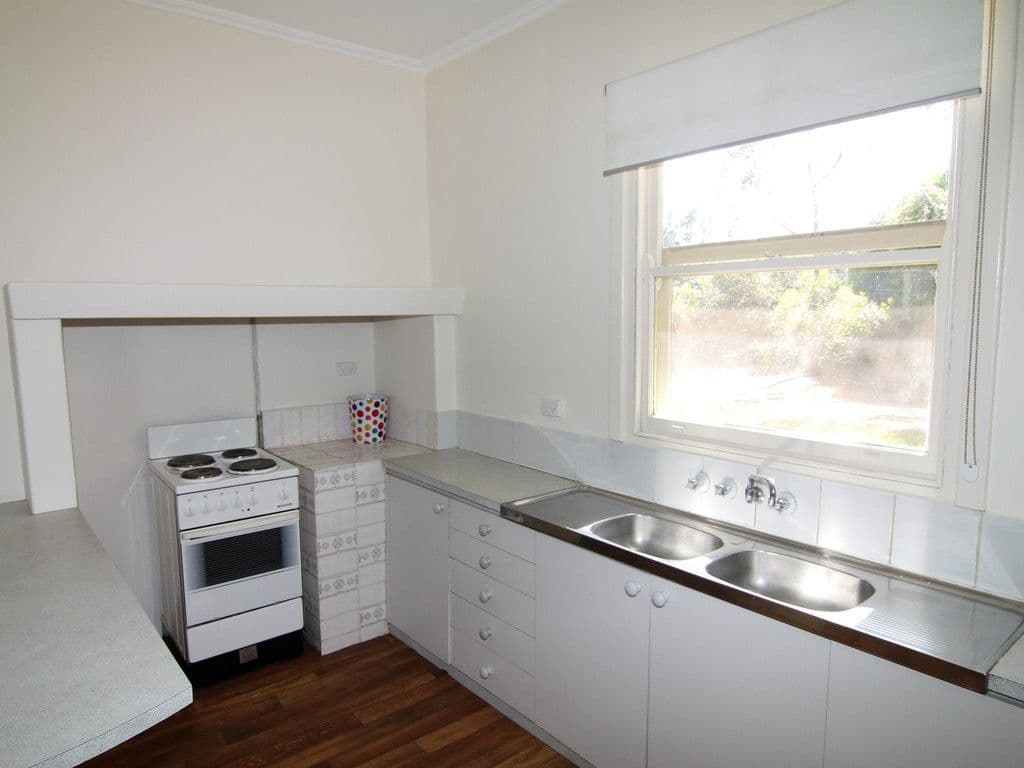 63 Fairweather Avenue, LOXTON SA 5333, Loxton - Thumbnail 2