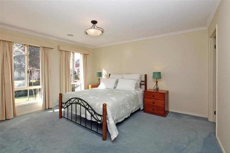 6 Scarlet Drive, BUNDOORA VIC 3083, Bundoora - Thumbnail 6