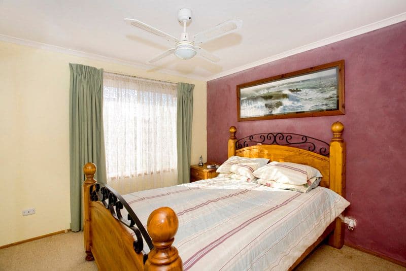 6 Orbit Drive, WHITTINGTON VIC 3219, Whittington - Thumbnail 4