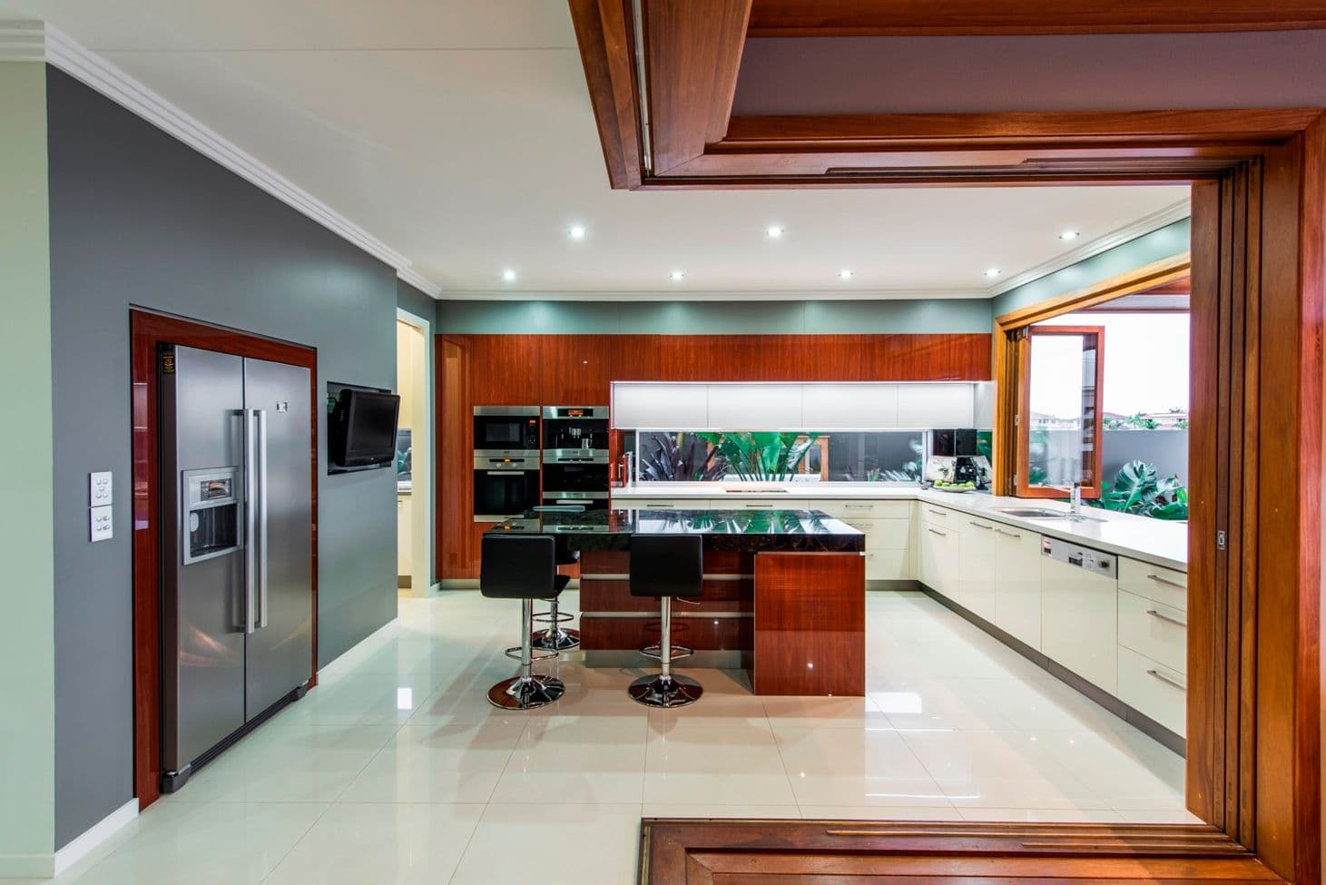 136 The Peninsula, HELENSVALE QLD 4212, Helensvale - Thumbnail 4