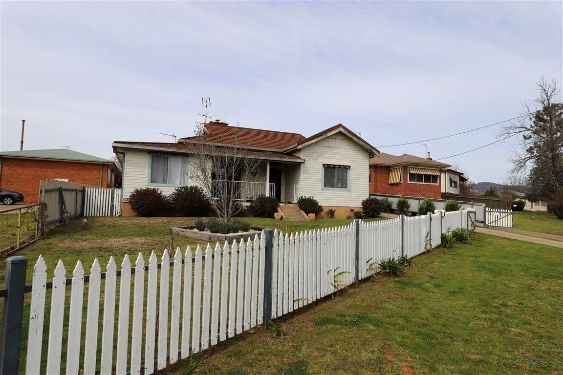30A Howick Street, Tumut NSW 2720, Tumut - Image 1