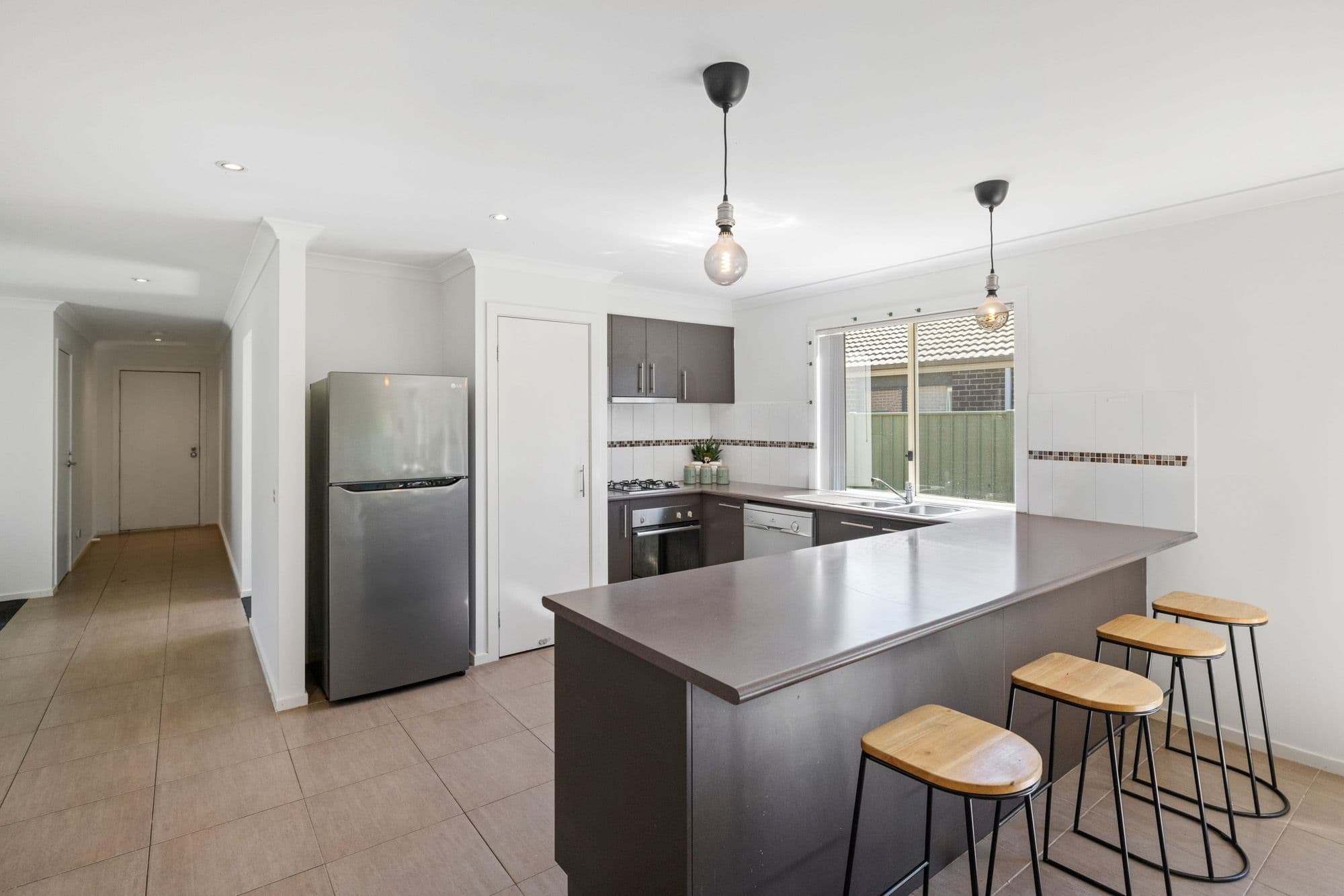 15 Garvan Street, Wyndham Vale VIC 3024, Wyndham Vale - Thumbnail 4
