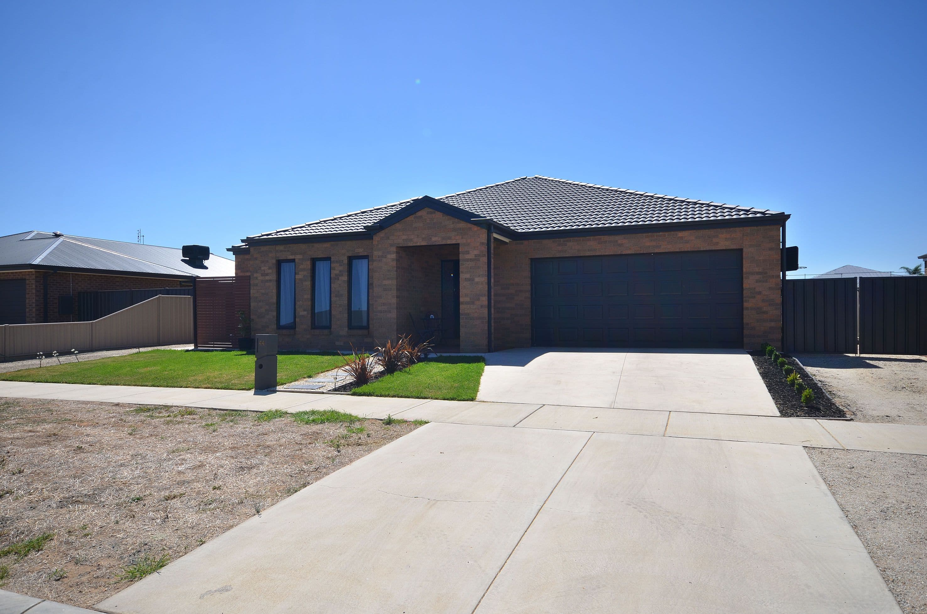 44 Park Avenue, Echuca VIC 3564, Echuca - Image 1