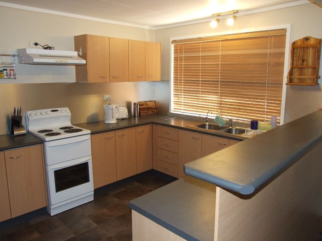 138 Wren Street, LONGREACH QLD 4730, Longreach - Thumbnail 2