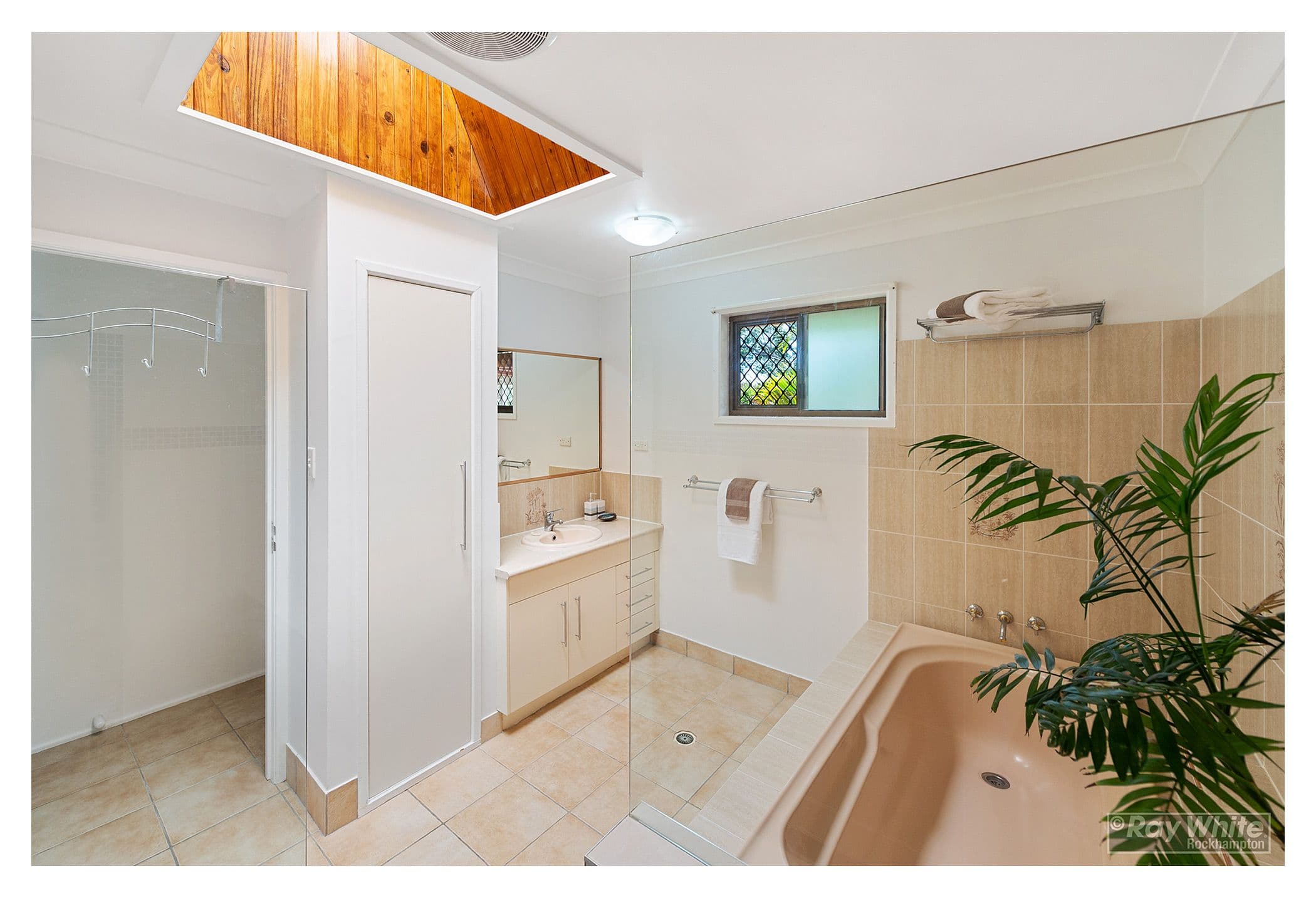 309 Thirkettle Avenue, Frenchville QLD 4701, Frenchville - Thumbnail 7