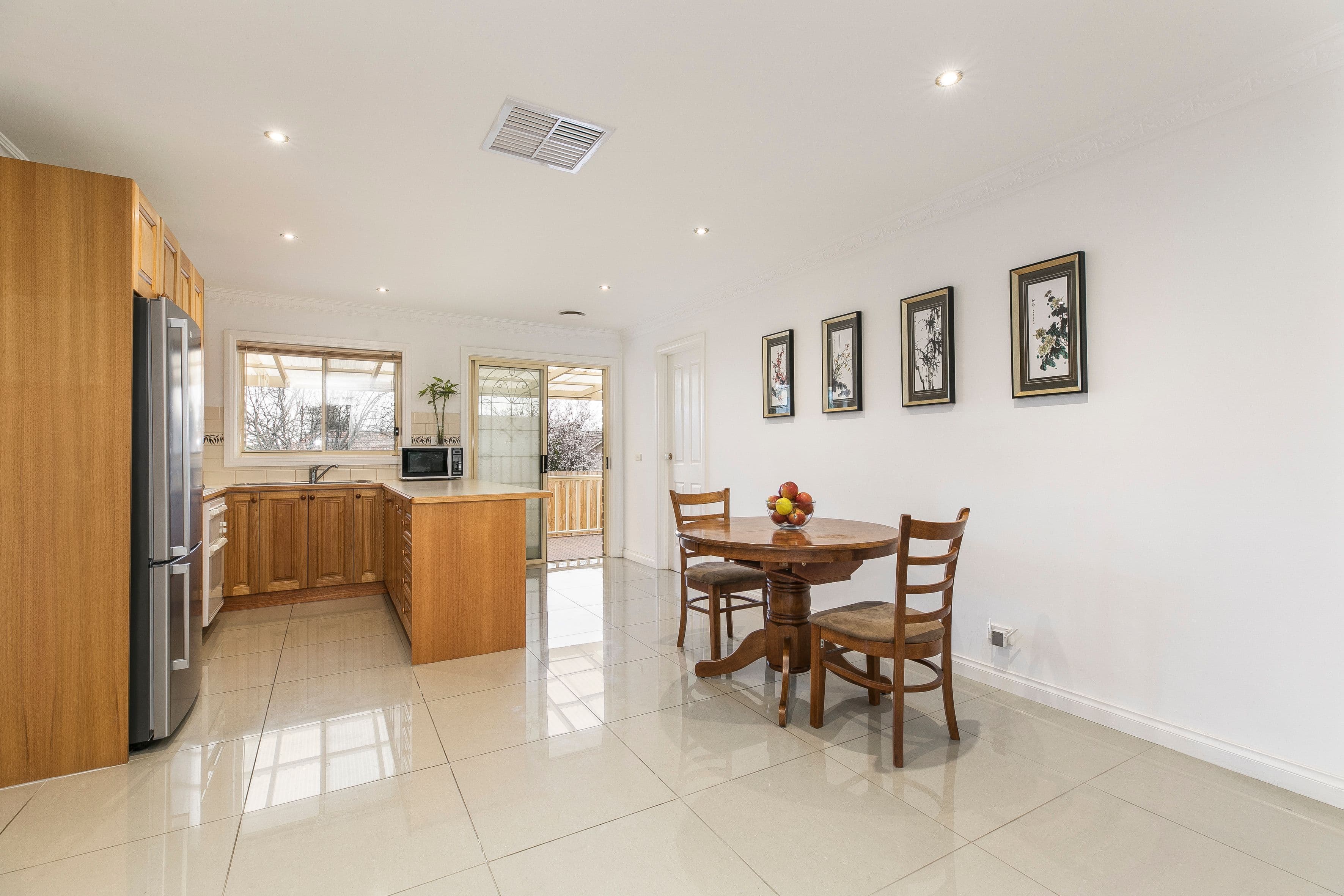 47 Panoramic Grove, Glen Waverley VIC 3150, Glen Waverley - Thumbnail 3