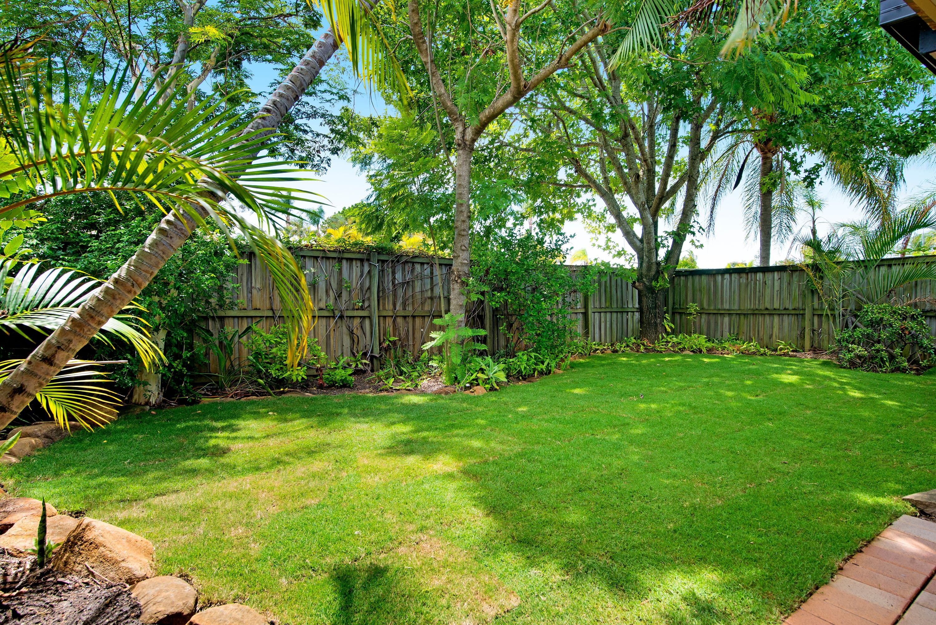 4 Illaura Street, Mermaid Waters QLD 4218, Mermaid Waters - Image 1