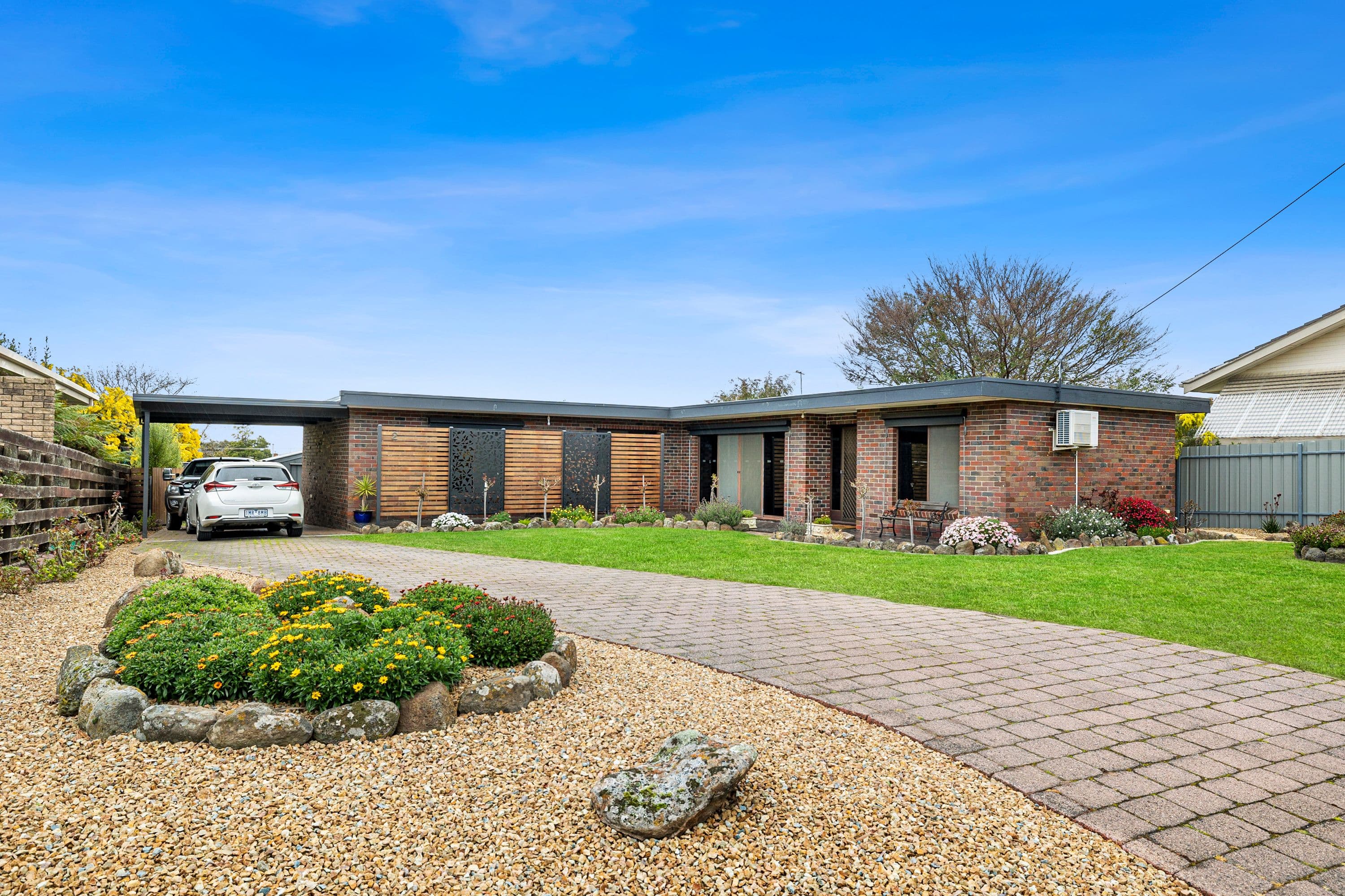 2 Ellerker Avenue, Ararat VIC 3377, Ararat - Image 1