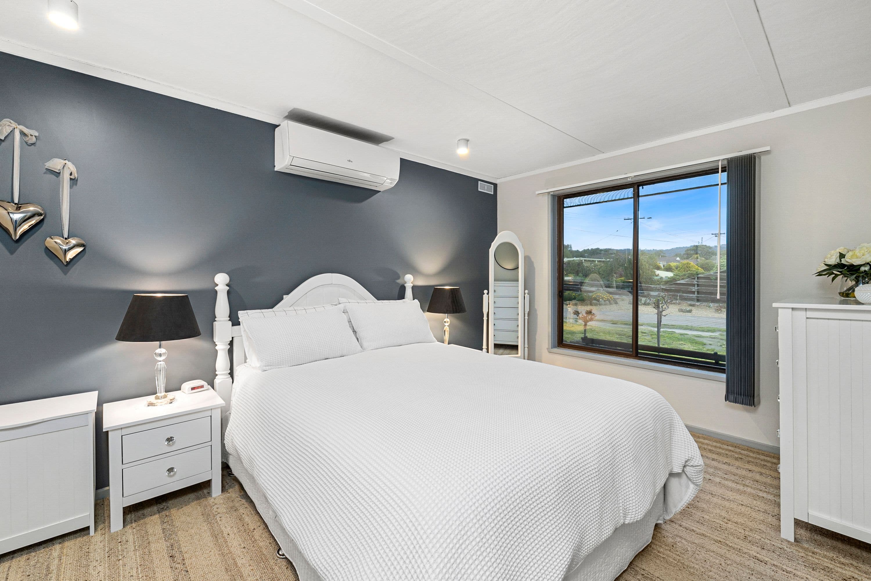 2 Ellerker Avenue, Ararat VIC 3377, Ararat - Thumbnail 6