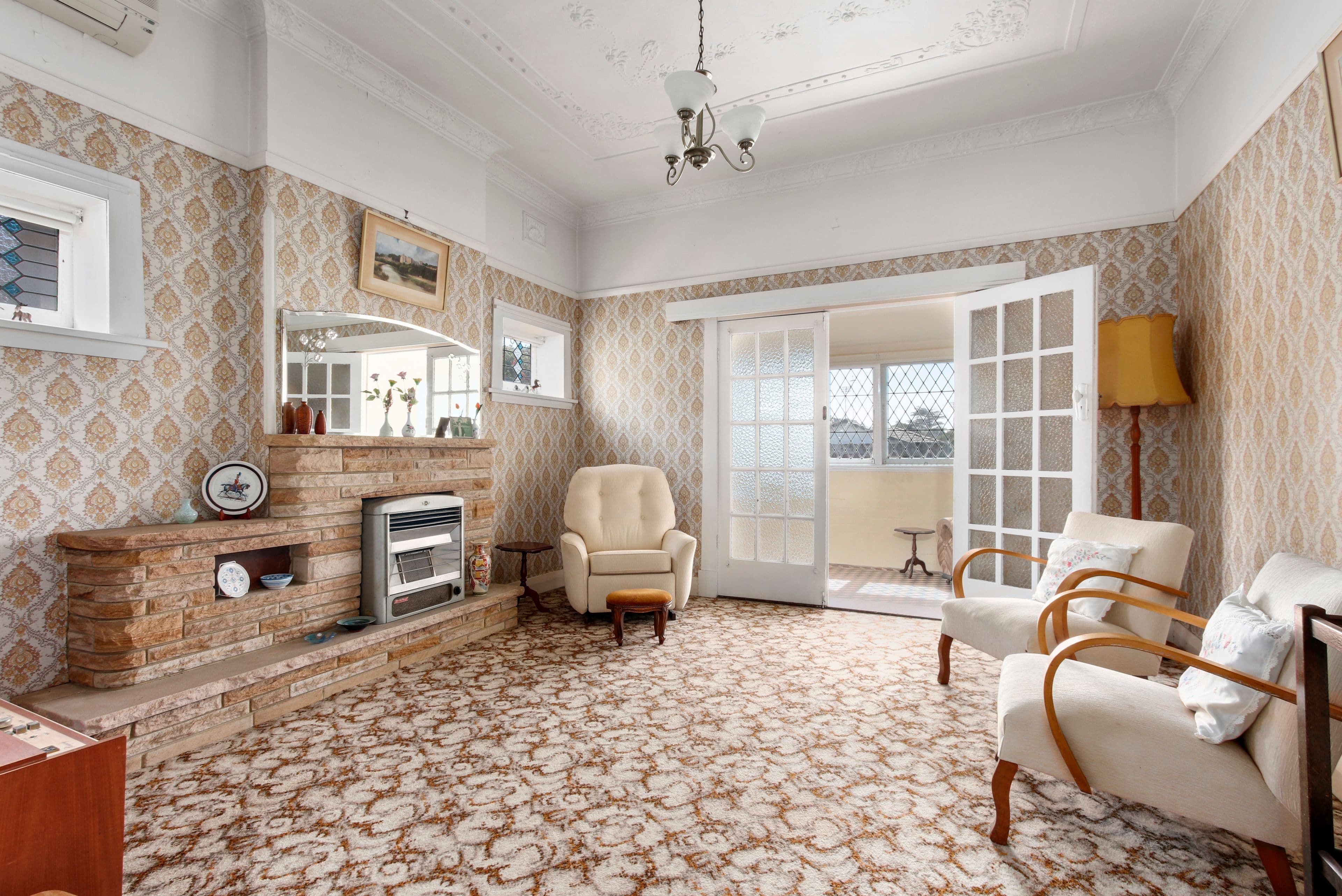 57 Westbourne Street, Carlton - Thumbnail 2