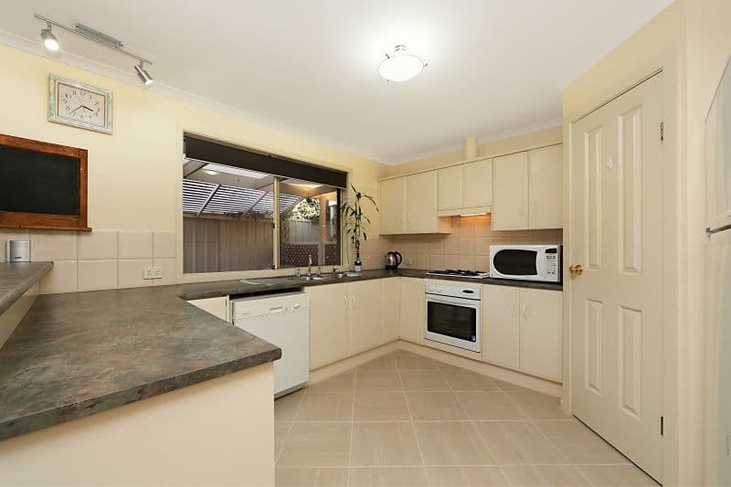 22 Fergusson Bowl, CRAIGMORE SA 5114, Craigmore - Thumbnail 2