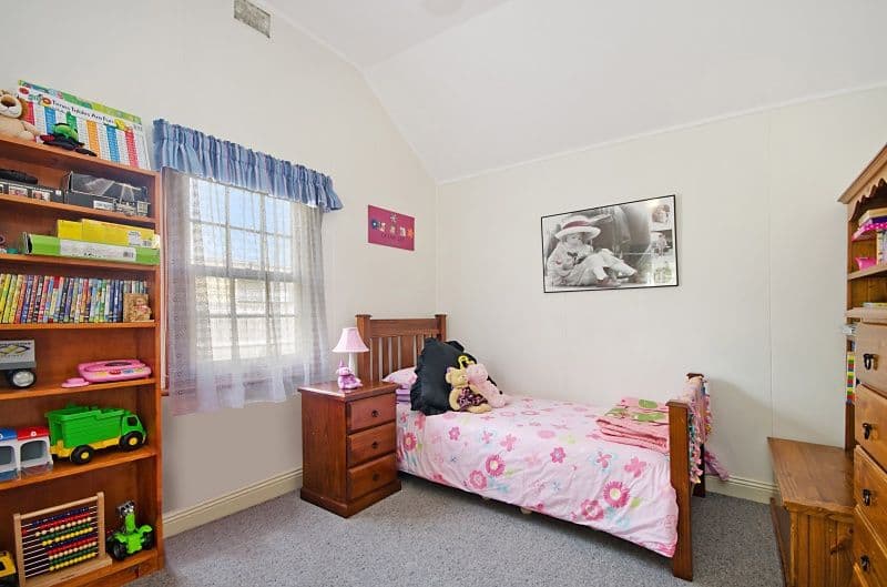 11 Bourke Avenue, KOROIT VIC 3282, Koroit - Thumbnail 6