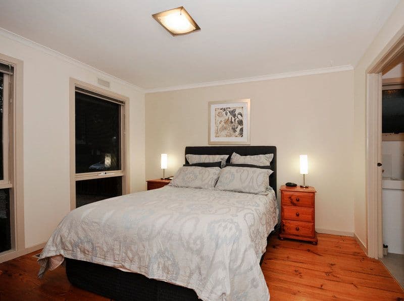 13 Michael Street, SCORESBY VIC 3179, Scoresby - Thumbnail 3