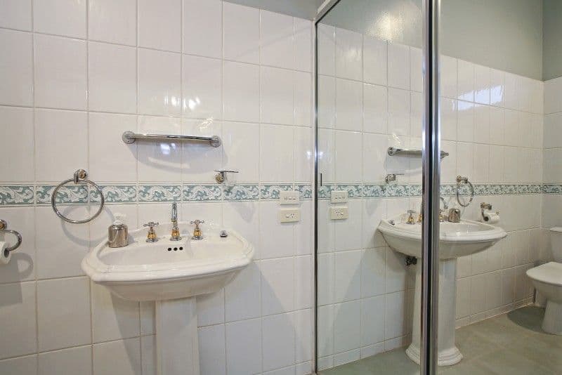 20 Narmbool Street, MANIFOLD HEIGHTS VIC 3218, Manifold Heights - Thumbnail 5