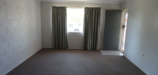 8 San Vito Crescent, RASMUSSEN QLD 4815, Rasmussen - Thumbnail 6