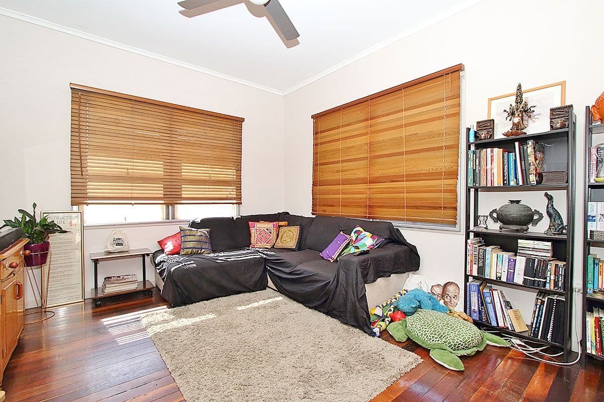 27 Galah Street, Churchill QLD 4305, Churchill - Thumbnail 4