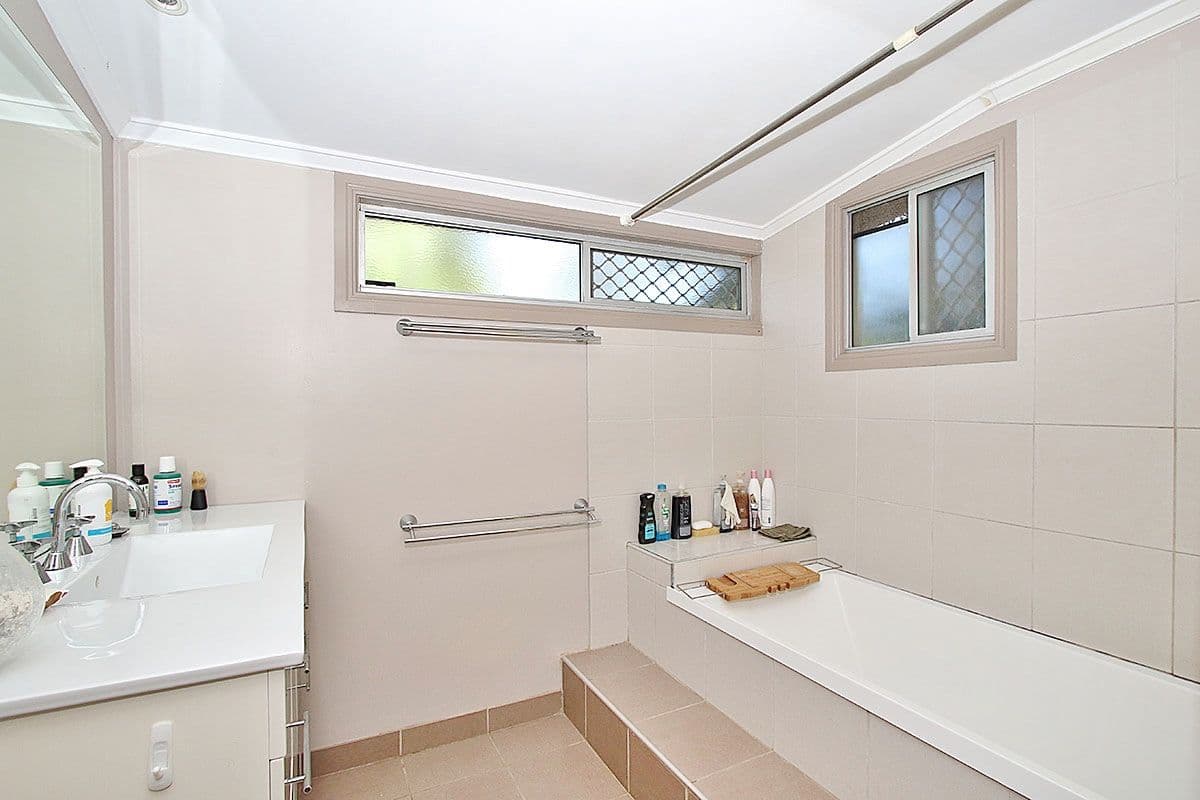 27 Galah Street, Churchill QLD 4305, Churchill - Thumbnail 5
