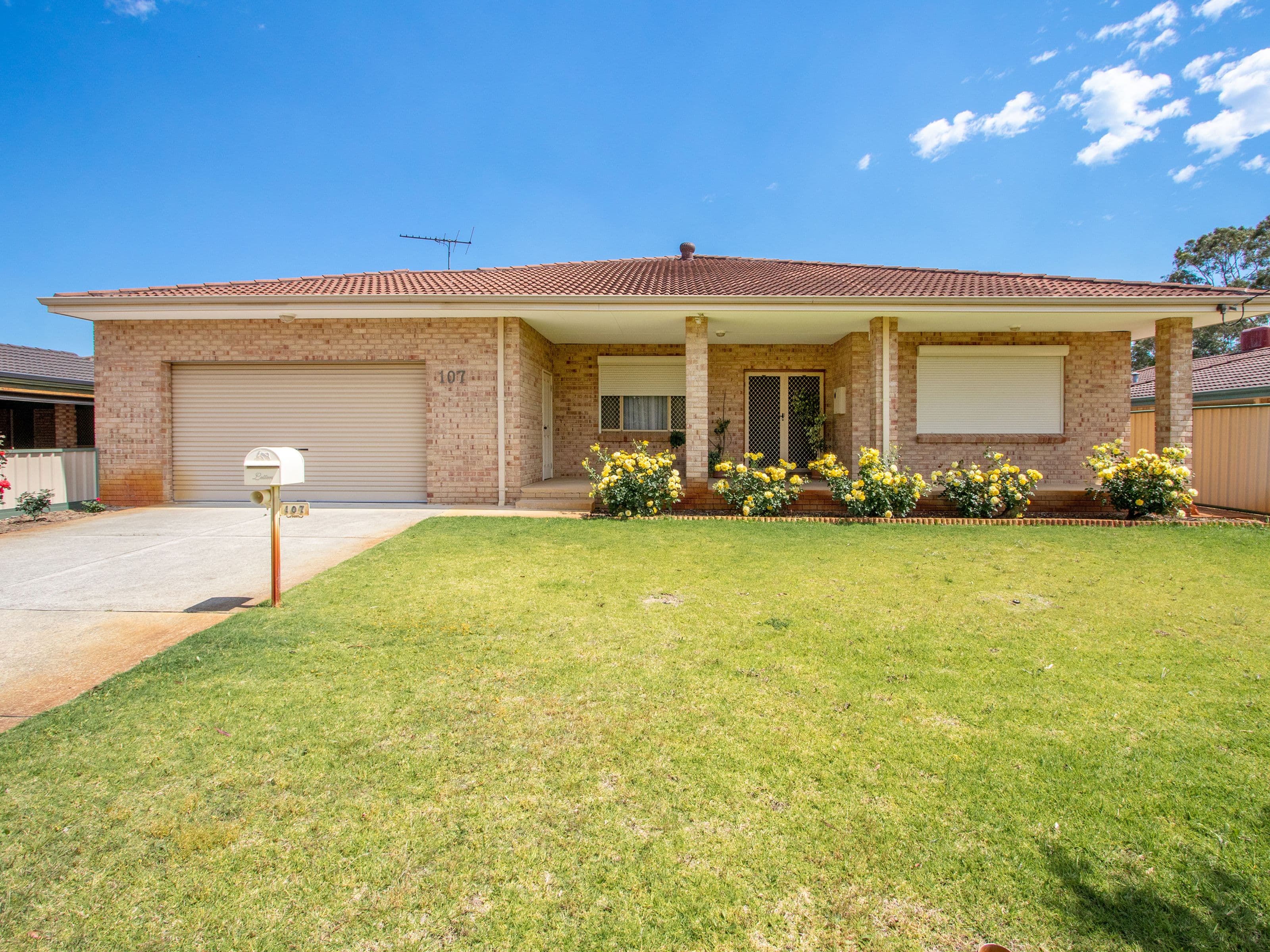 107 Luyer Avenue, Beckenham WA 6107, Beckenham - Image 1