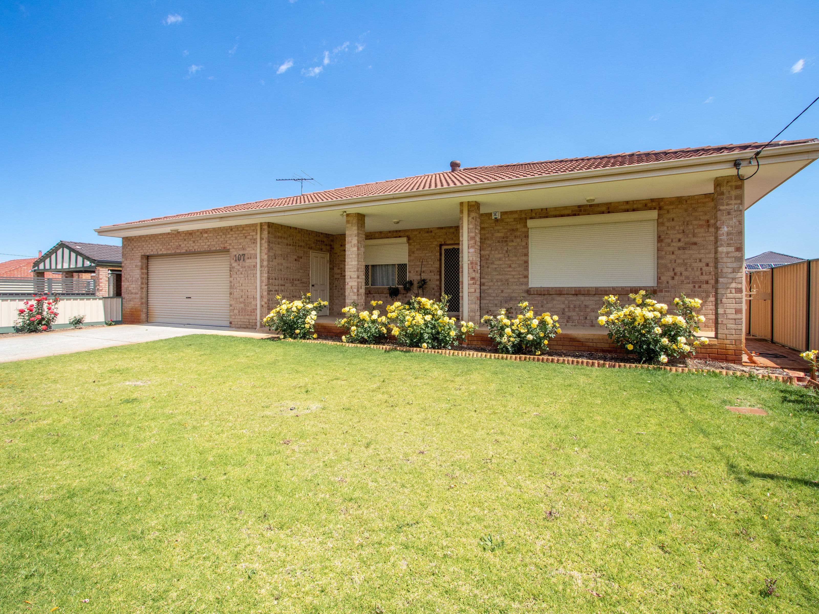 107 Luyer Avenue, Beckenham WA 6107, Beckenham - Thumbnail 2