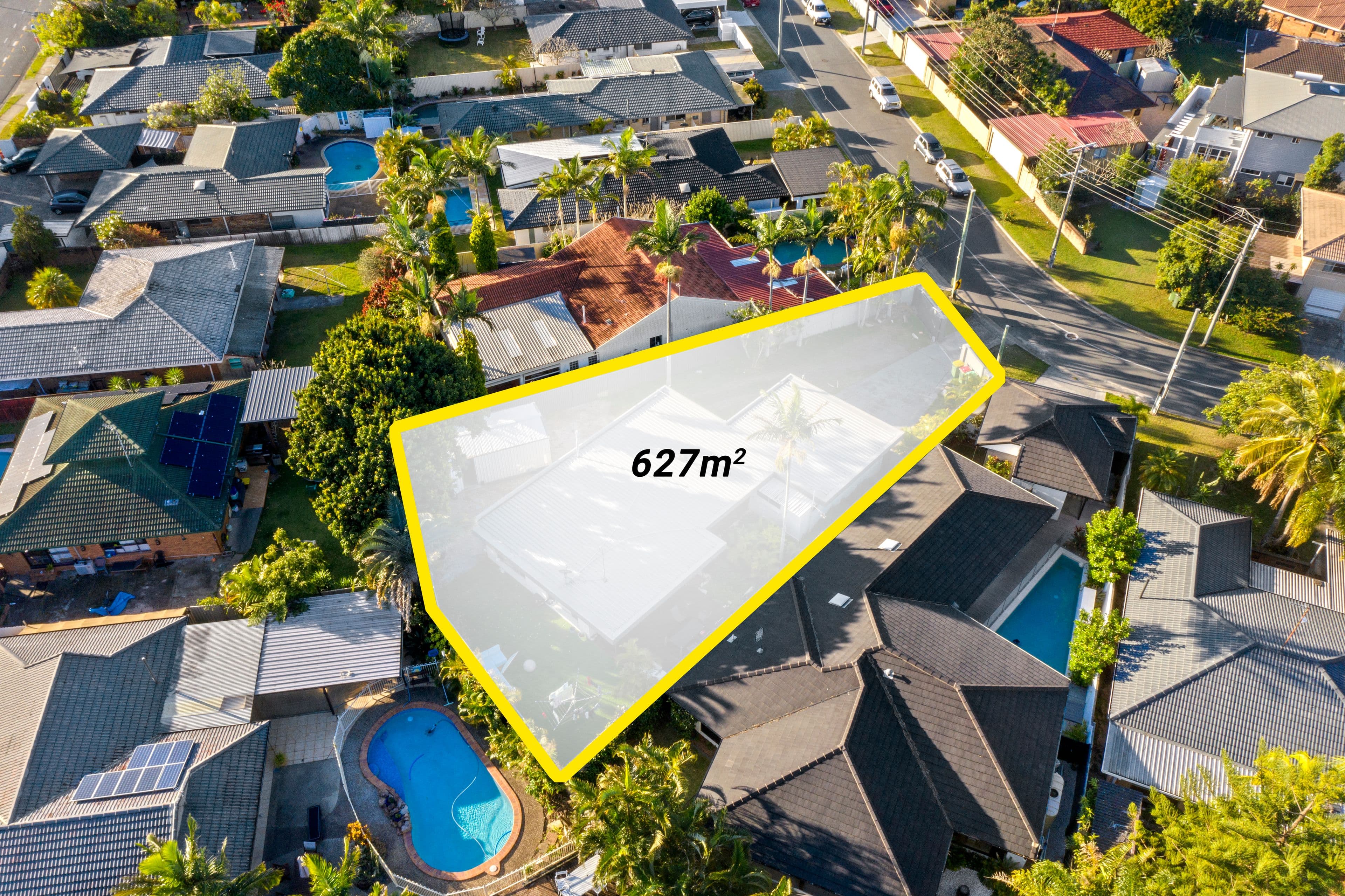 61 Vatakoula Parade, Mermaid Waters QLD 4218, Mermaid Waters - Thumbnail 8
