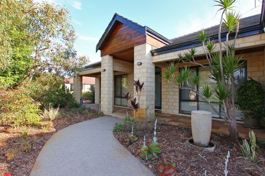 10 Smallbrook Retreat, Caversham WA 6055, Caversham - Thumbnail 4