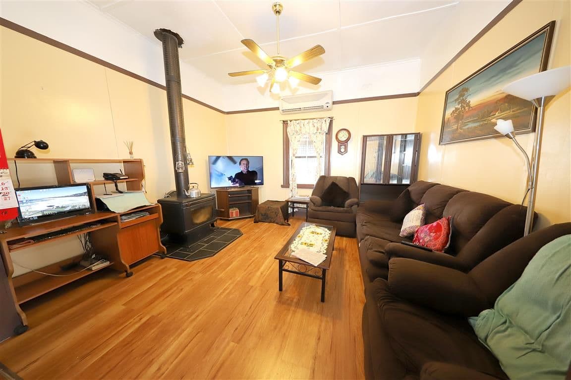 38 Forest Street, Tumut - Thumbnail 5