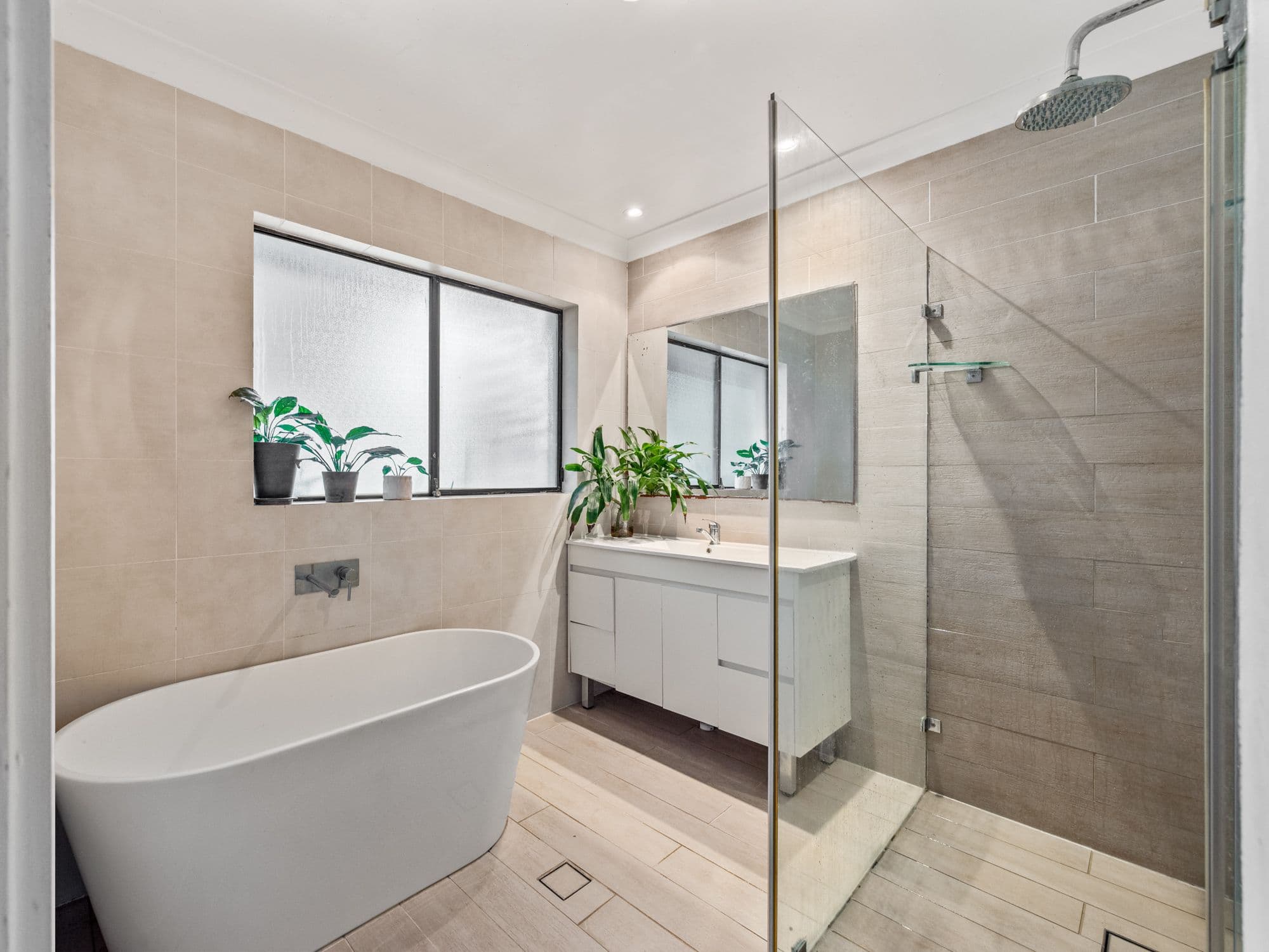 24 Mentha Place, Macquarie Fields NSW 2564, Macquarie Fields - Thumbnail 8