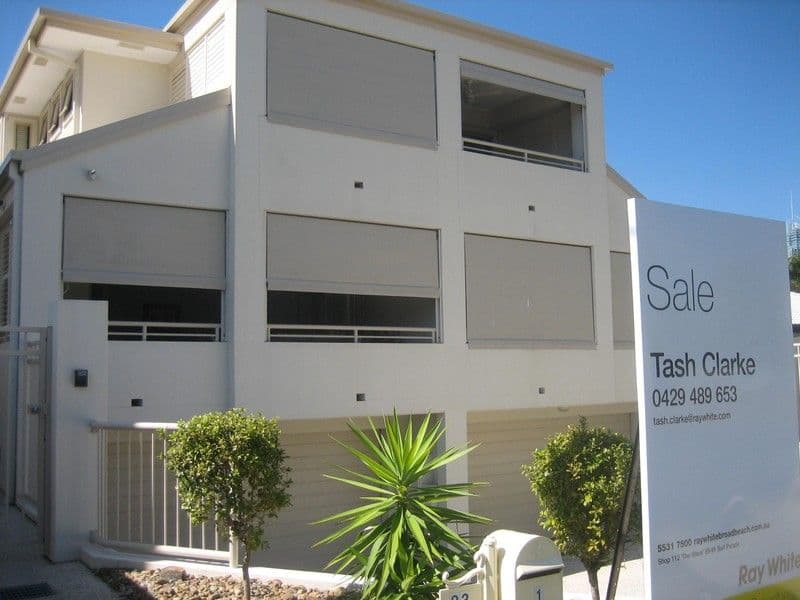 23 Anembo Street, CHEVRON ISLAND QLD 4217, Chevron Island - Image 1