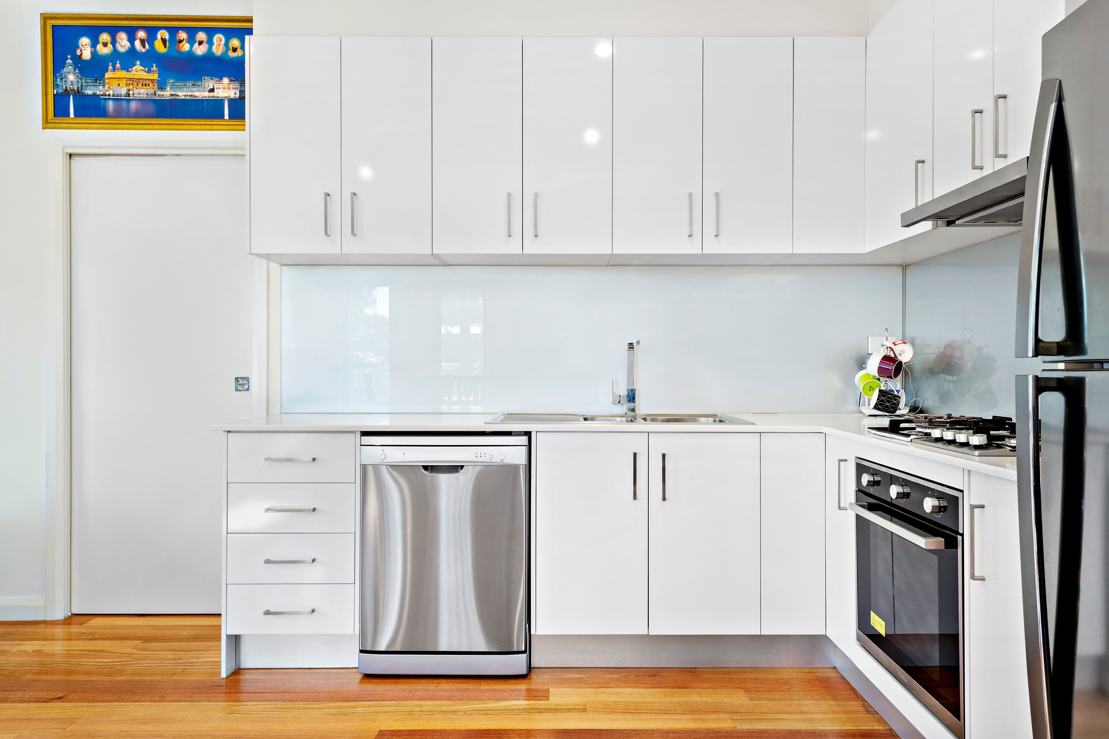 9 Spring Street, Thomastown VIC 3074, Thomastown - Thumbnail 2