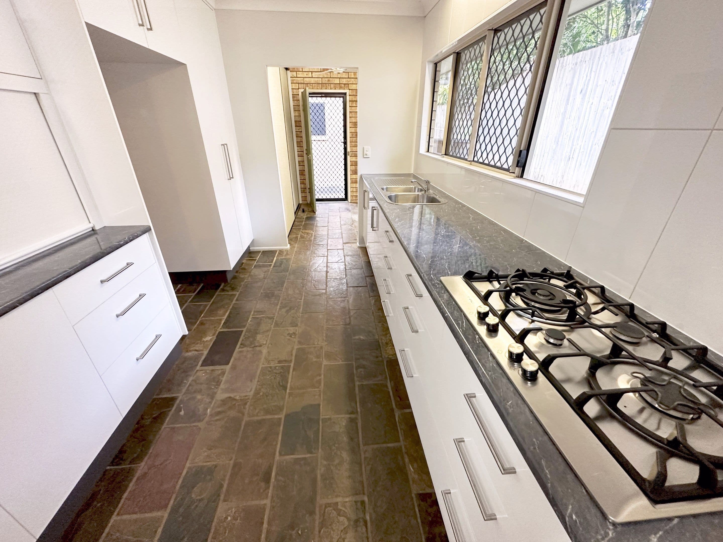 19 Bingil Bay Road, Bingil Bay QLD 4852, Bingil Bay - Thumbnail 3