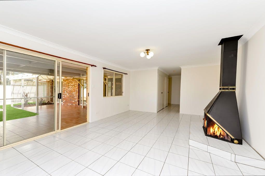 8 Marion Court, Capalaba QLD 4157, Capalaba - Thumbnail 2