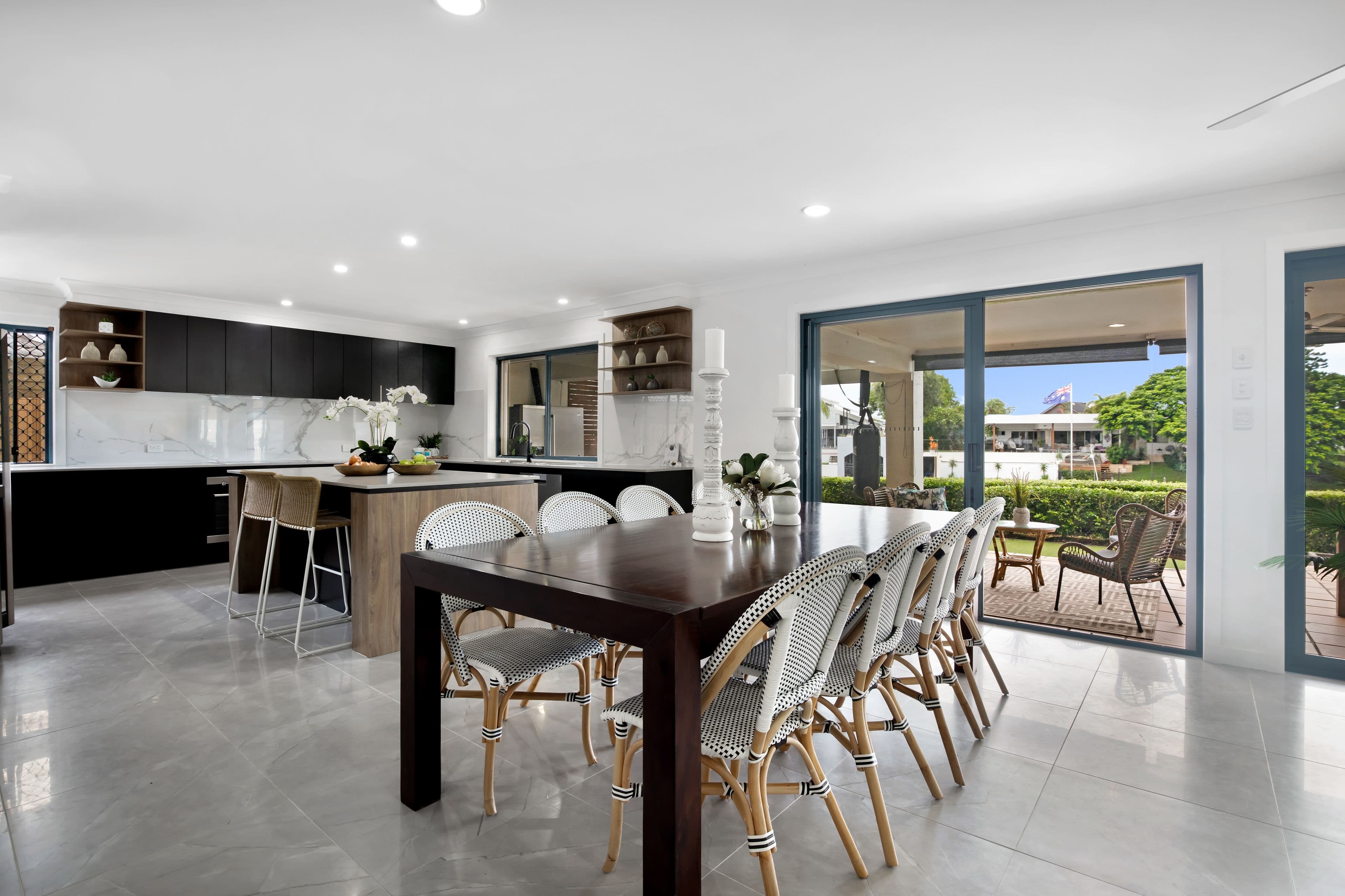 12 Welby Street, Broadbeach Waters QLD 4218, Broadbeach Waters - Thumbnail 4