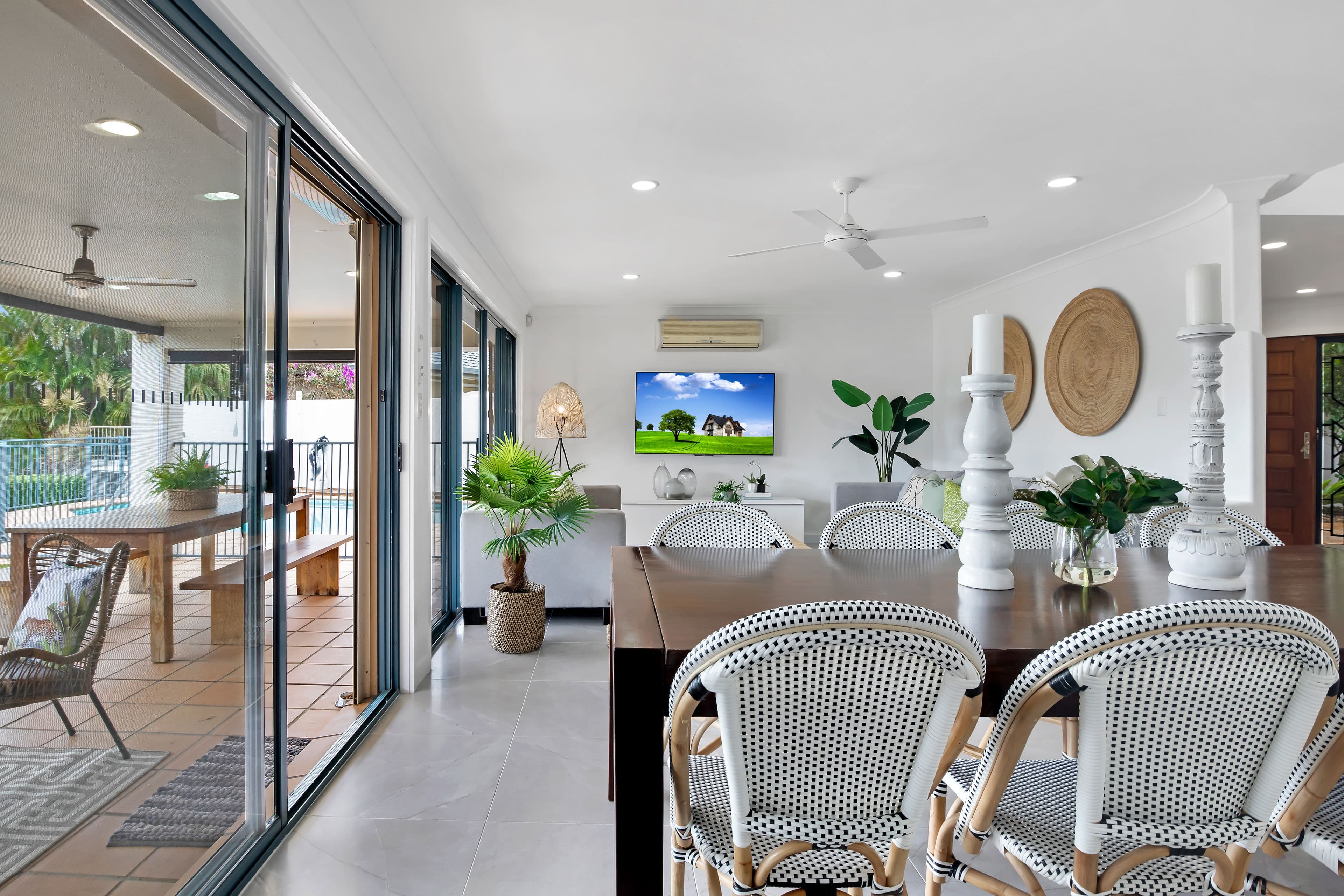 12 Welby Street, Broadbeach Waters QLD 4218, Broadbeach Waters - Thumbnail 5
