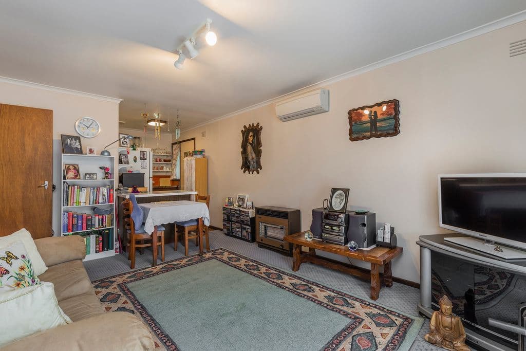 49 Mervyn Street, Newtown VIC 3220, Newtown - Thumbnail 2