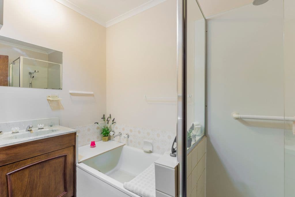 49 Mervyn Street, Newtown VIC 3220, Newtown - Thumbnail 6