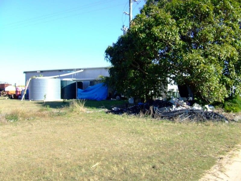 302 Lindemans Road, MOORE PARK BEACH QLD 4670, Moore Park Beach - Thumbnail 6