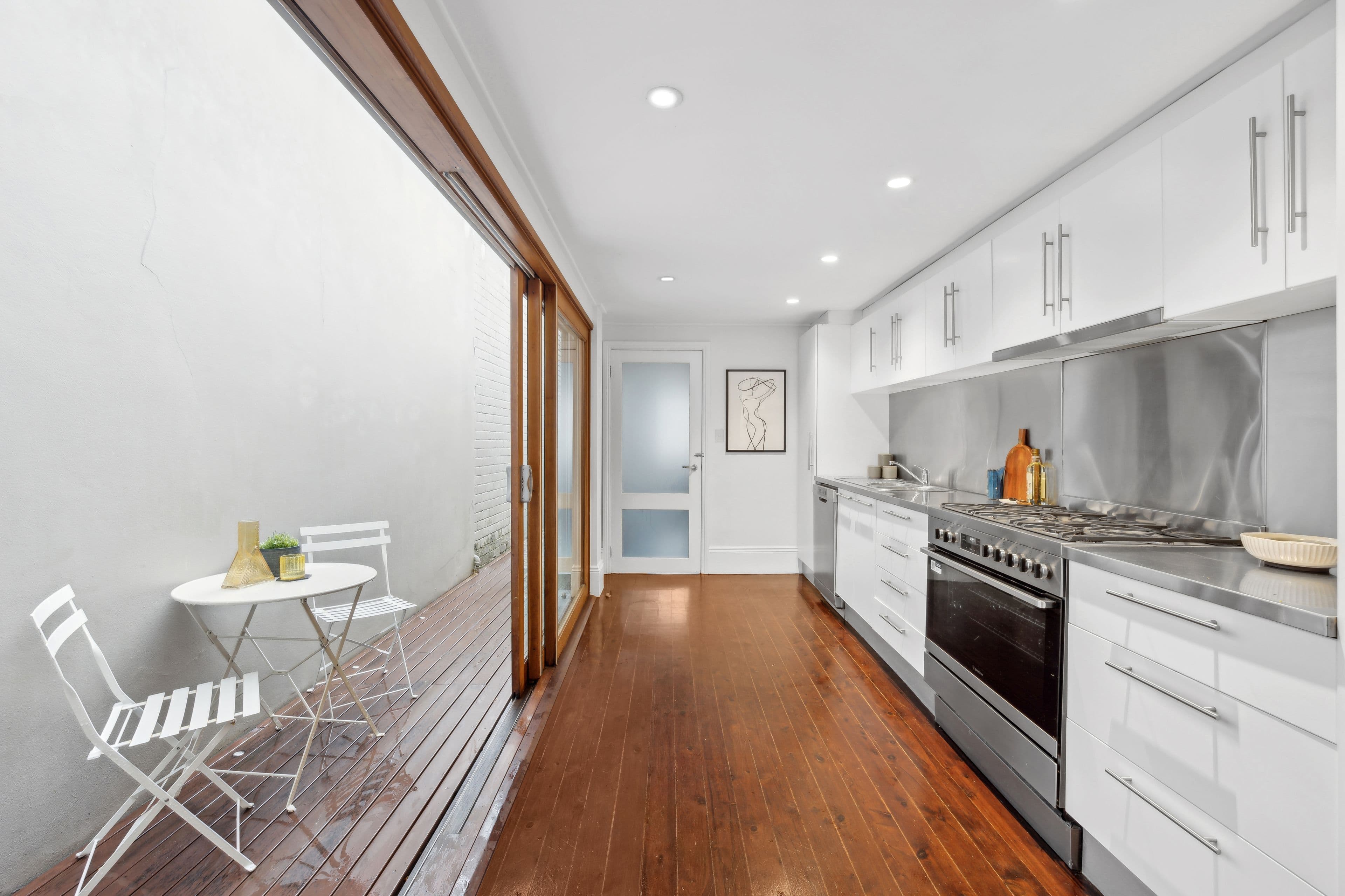 12 Gibbes Street, Newtown NSW 2042, Newtown - Thumbnail 4