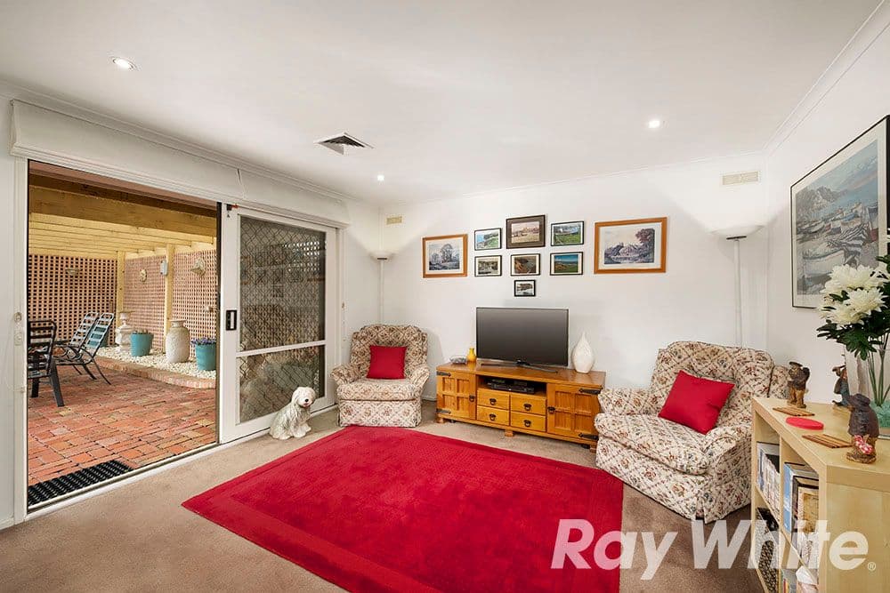 5 Lauren Close, Dingley Village VIC 3172, Dingley Village - Thumbnail 3