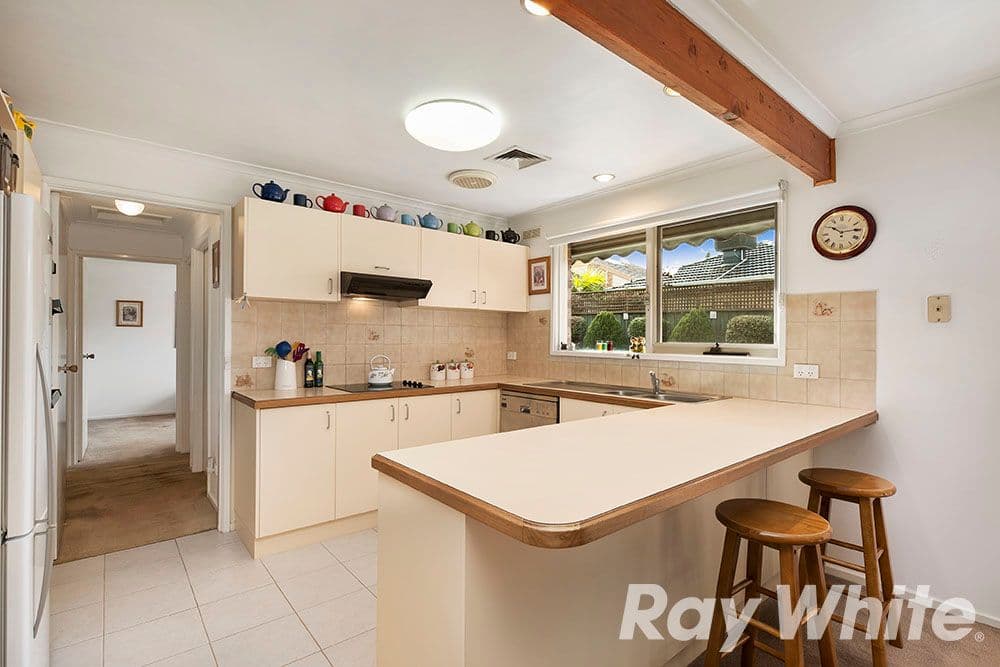 5 Lauren Close, Dingley Village VIC 3172, Dingley Village - Thumbnail 5