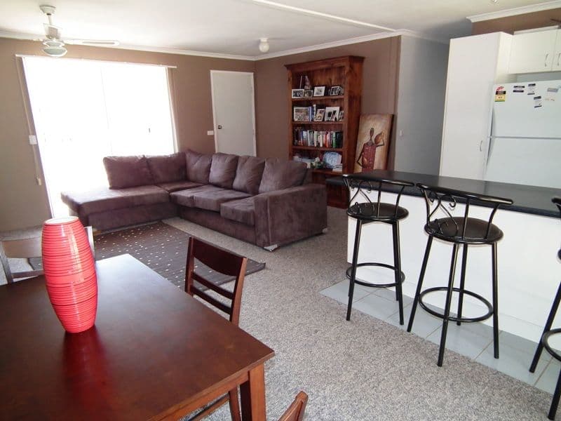 64 Anderson Street, AVENEL VIC 3664, Avenel - Thumbnail 3