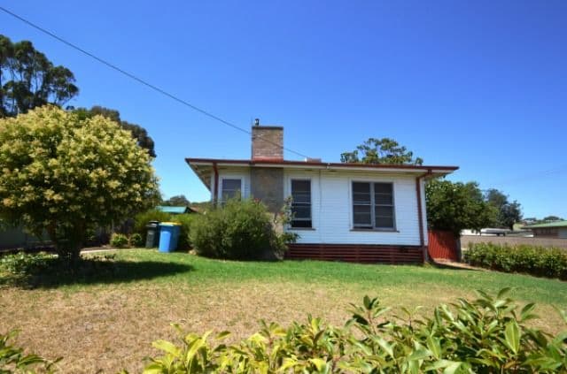 15 Heywood Street, SEYMOUR VIC 3660, Seymour - Image 1