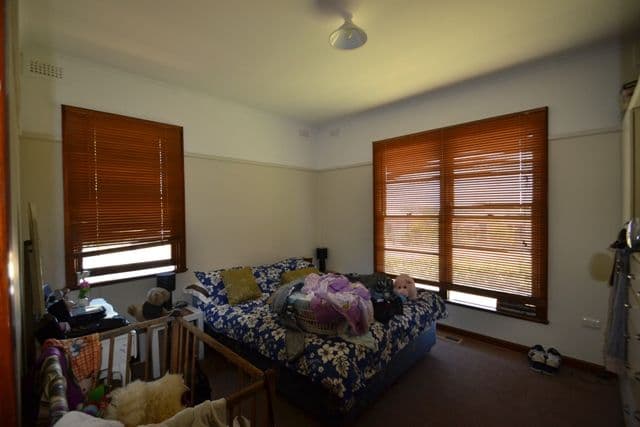 15 Heywood Street, SEYMOUR VIC 3660, Seymour - Thumbnail 5