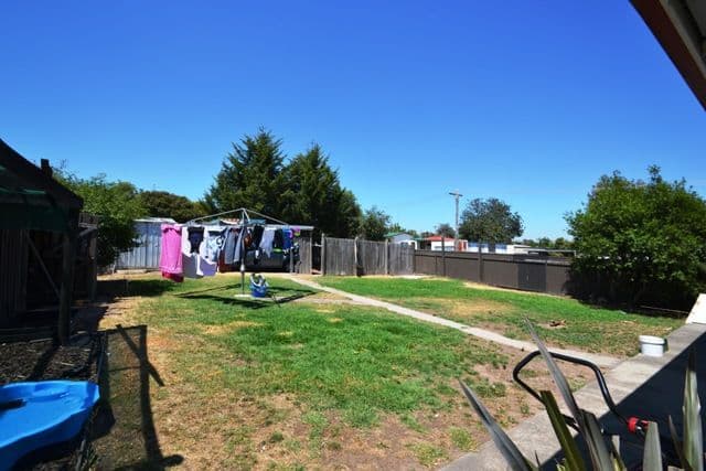 15 Heywood Street, SEYMOUR VIC 3660, Seymour - Thumbnail 8