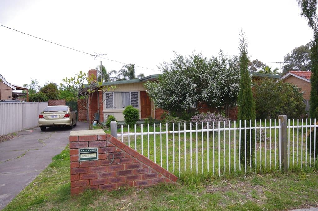 95 Finchley Crescent, BALGA WA 6061, Balga - Thumbnail 2