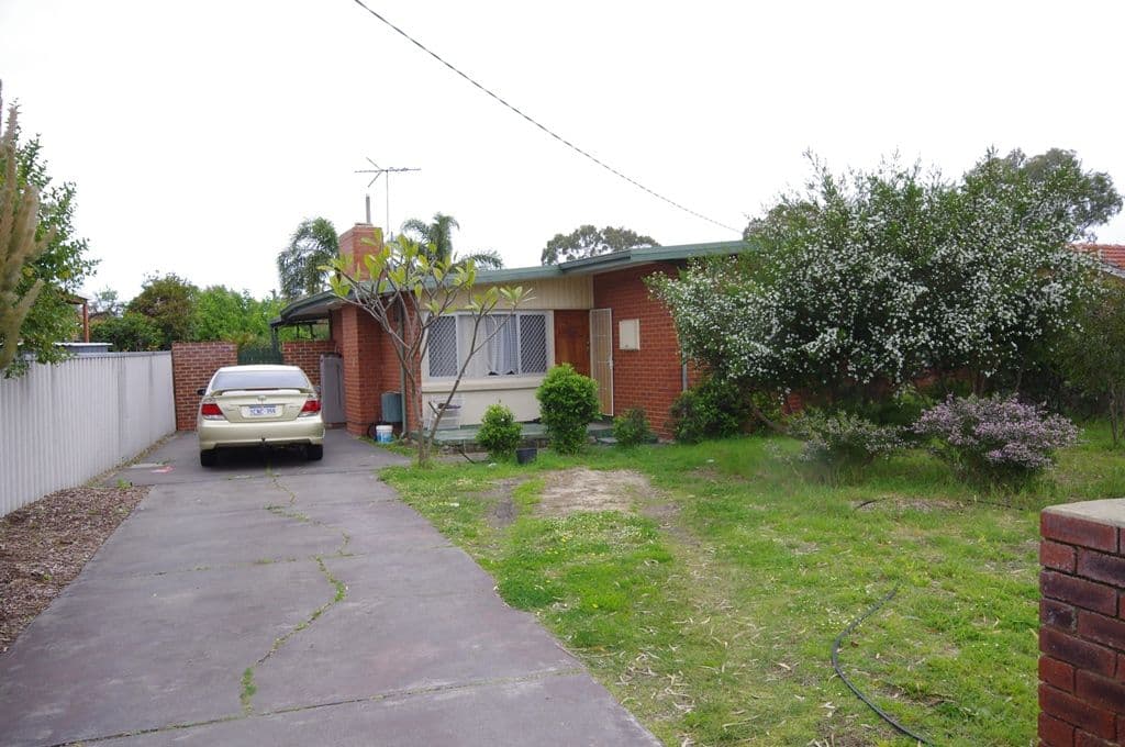 95 Finchley Crescent, BALGA WA 6061, Balga - Thumbnail 3