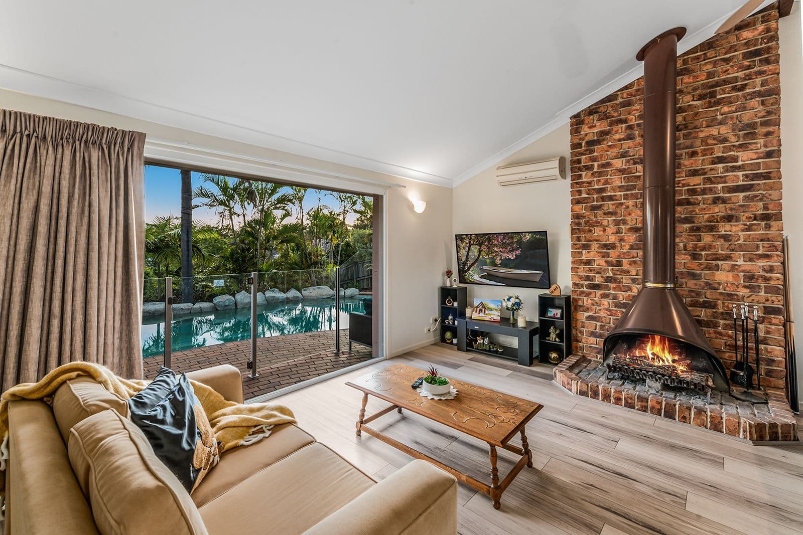 113 Sunset Road, Kenmore QLD 4069, Kenmore - Thumbnail 4