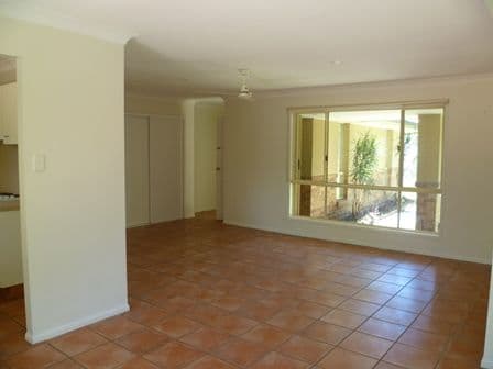 5 Cawley Place, OXENFORD QLD 4210, Oxenford - Thumbnail 2