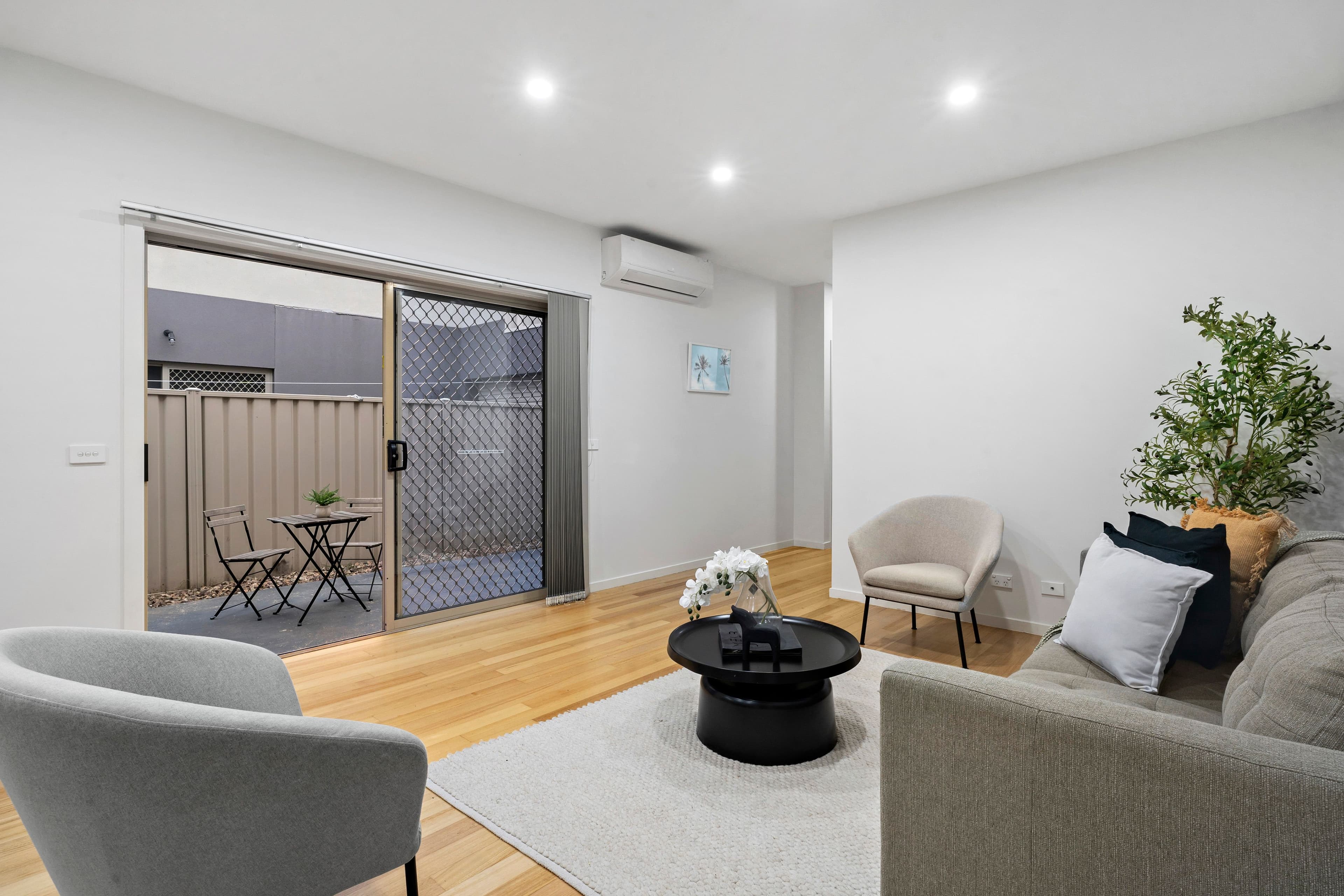8 Sarah Street, Sunshine West VIC 3020, Sunshine West - Thumbnail 3