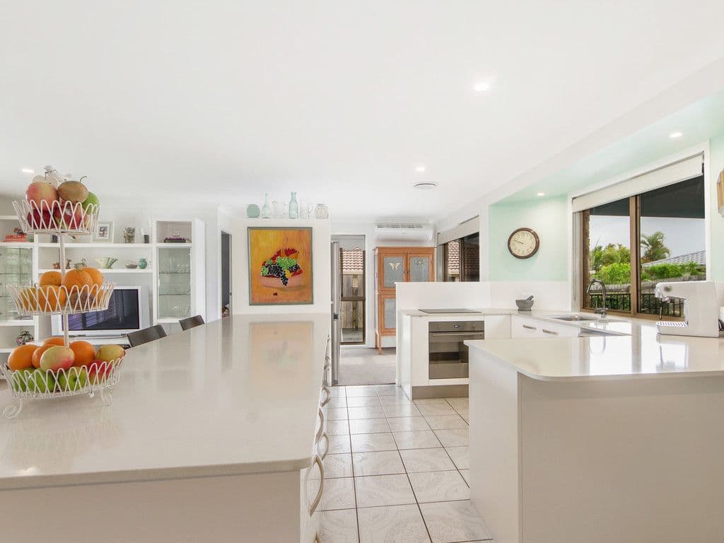 23 Merridown Drive, Merrimac QLD 4226, Merrimac - Thumbnail 3