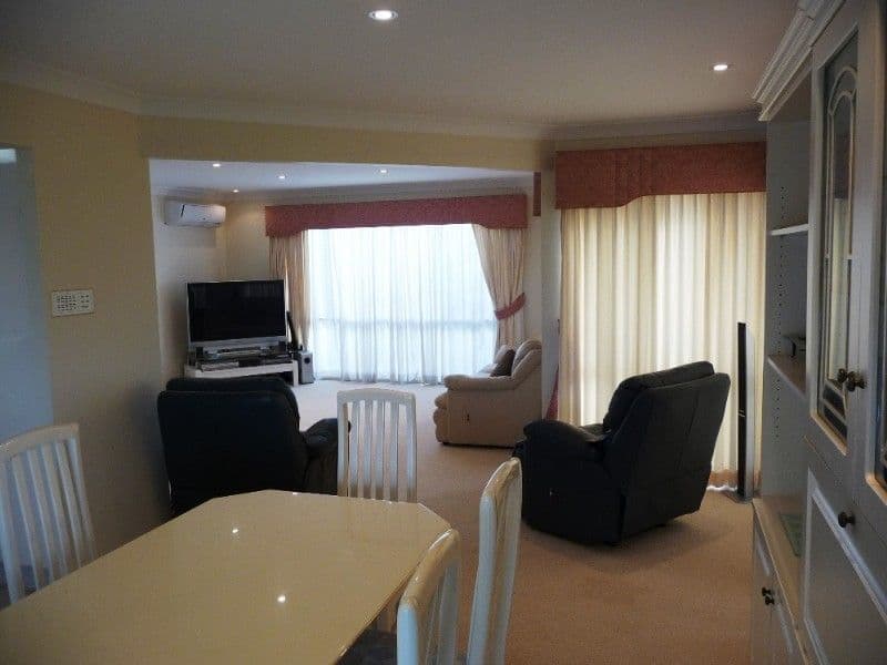 86 Tamworth Drive, HELENSVALE QLD 4212, Helensvale - Thumbnail 6